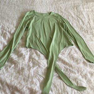 Lululemon wrap top size 6